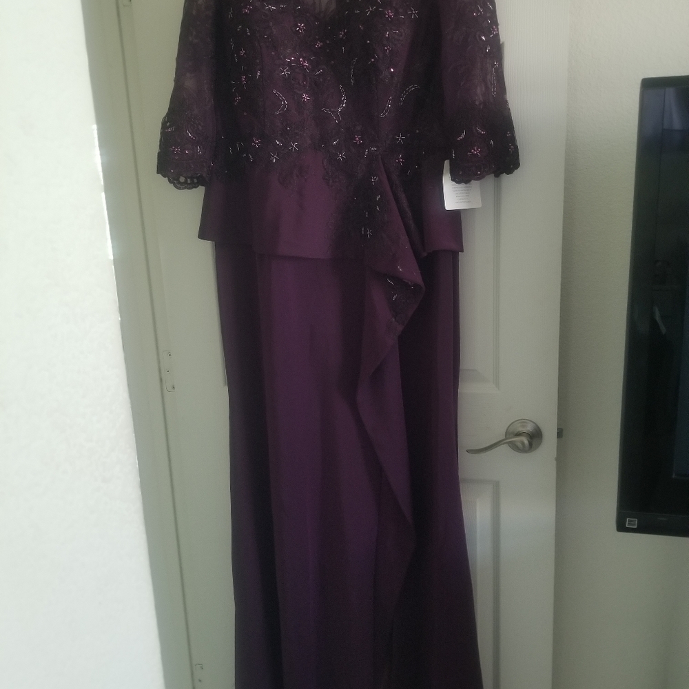 Rina di Montella gown